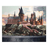 Harry Potter Schloss Hogwarts Diamond Painting mit Burg am See, Türmen und Bergen bei Sonnenuntergang