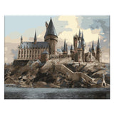 Harry Potter Schloss Hogwarts Malen nach Zahlen mit Burg am See, Türmen und Wolkenhimmel im Tageslicht