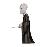 Lord Voldemort Sammelfigur mit Zauberstab in Seitenansicht