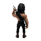 Rambo Figur von hinten mit Köcher und Pfeilen