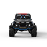 Frontansicht des MJX Hyper Go H12P RC-Modellautos mit eingeschalteter LED-Beleuchtung am Kühlergrill und Stoßfänger.