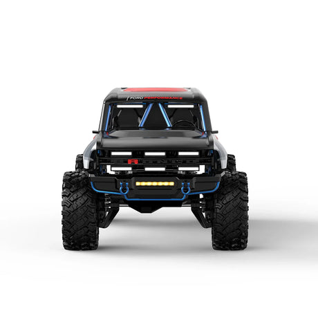 Frontansicht des MJX Hyper Go H12P RC-Modellautos mit eingeschalteter LED-Beleuchtung am Kühlergrill und Stoßfänger.